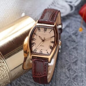 Brown Retro Leather Bracelet Quartz Watch